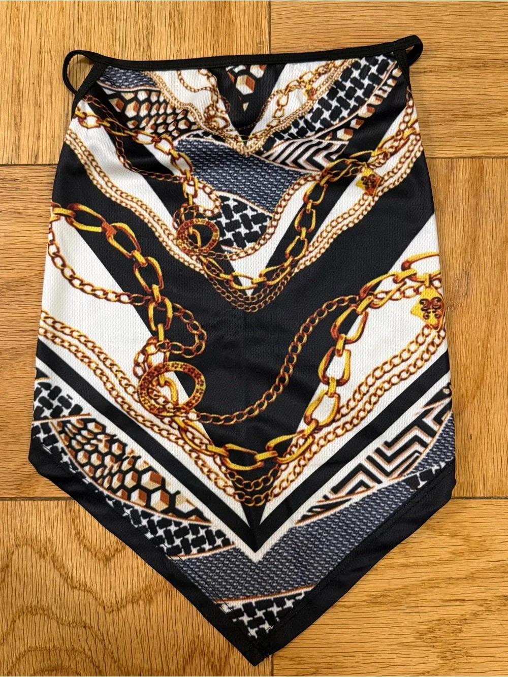 NWT Stylish Black & White Chain Print Neck Gaiter